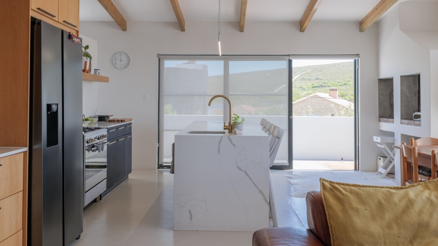 6 Bedroom Property for Sale in Agulhas Western Cape